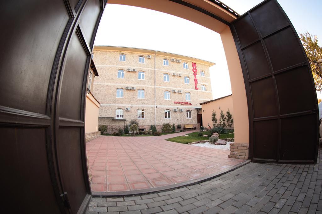 Star Hotel Tashkent Bagian luar foto